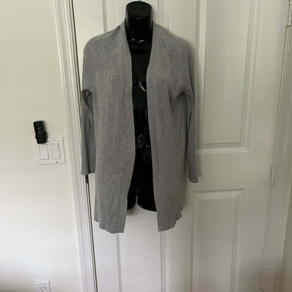 Verve Ami small gray long cardigan